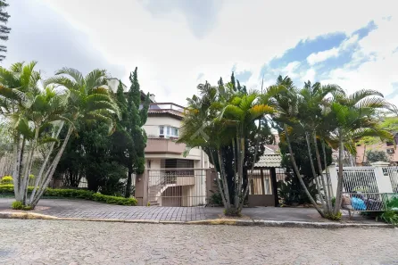 Casa de Condomínio com 3 Quartos para alugar, 369m² no Boa Vista, Porto Alegre