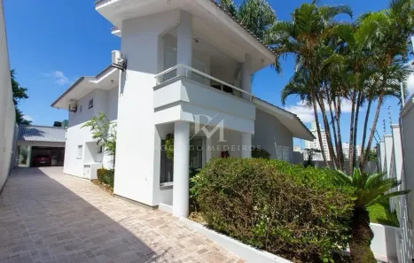 Casa com 3 Quartos à venda, 347m² no Coloninha, Florianópolis