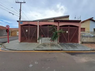 Casa com 3 Quartos à venda, 145m² no Vila Prado, São Carlos