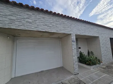 Casa de Condomínio com 2 Quartos à venda, 150m² no Cidade de Deus, Rio de Janeiro