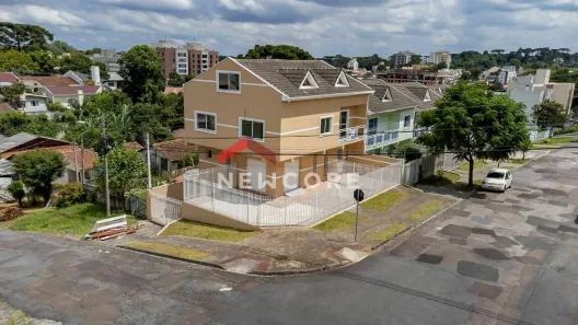 Sobrado com 3 Quartos à venda, 268m² no Tingui, Curitiba