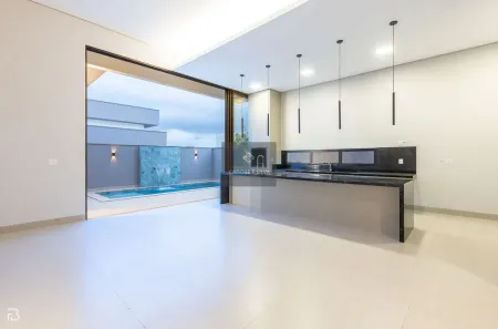 Casa de Condomínio com 4 Quartos à venda, 252m² no Jardim Inconfidência, Uberlândia