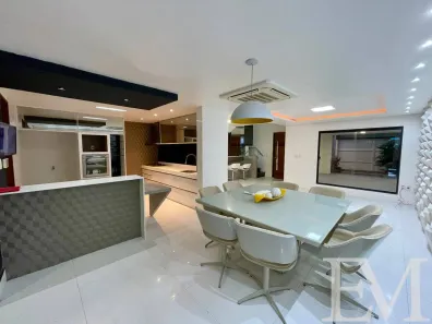 Casa com 3 Quartos à venda, 234m² no Cajazeiras, Fortaleza