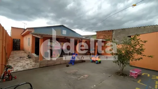 Casa com 3 Quartos à venda, 126m² no Tocantins, Uberlândia