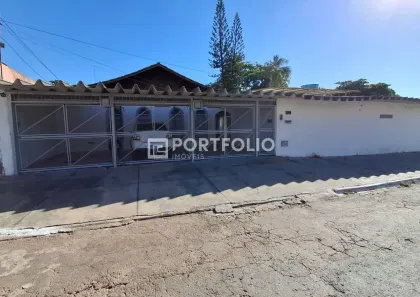 Casa com 3 Quartos à venda, 285m² no Jardim América, Goiânia