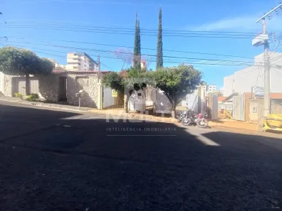 Casa com 3 Quartos à venda, 186m² no Tabajaras, Uberlândia