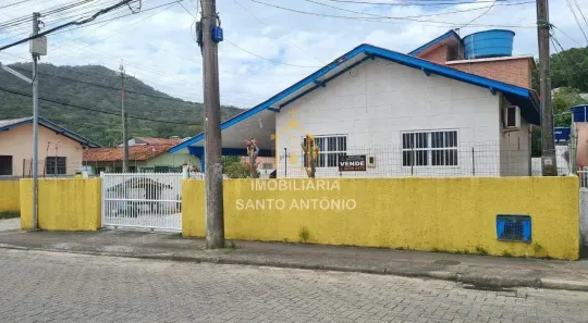 Casa com 3 Quartos à venda, 150m² no Sambaqui, Florianópolis