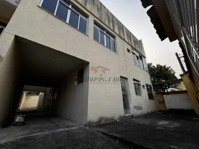 Casa de Condomínio com 7 Quartos à venda, 220m² no Taquara, Rio de Janeiro