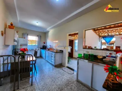 Casa com 4 Quartos à venda, 200m² no Belo Vale, Divinópolis