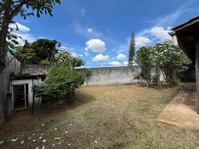 Casa com 4 Quartos à venda, 235m² no Jardim Presidente, Goiânia