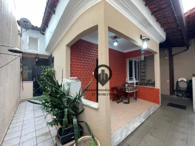 Casa com 4 Quartos à venda, 132m² no Realengo, Rio de Janeiro
