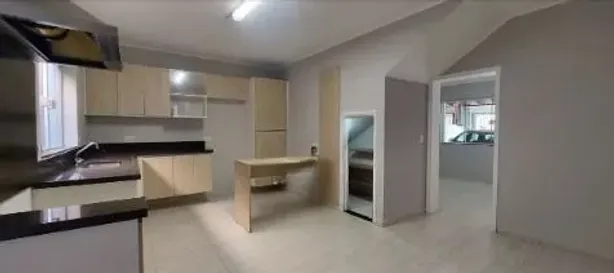 Sobrado com 2 Quartos para alugar, 130m² no Vila Homero Thon, Santo André