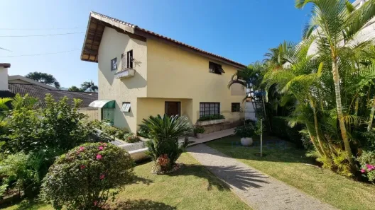 Sobrado com 3 Quartos à venda, 316m² no Vila Oliveira, Mogi das Cruzes