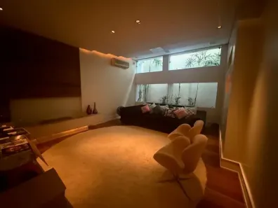 Casa de Condomínio com 4 Quartos para alugar, 670m² no Chácara Monte Alegre, São Paulo