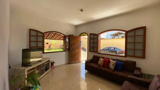Casa com 3 Quartos à venda, 160m² no Colonial, Contagem
