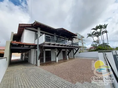 Sobrado com 6 Quartos à venda, 499m² no Bamerindus, Itapoá
