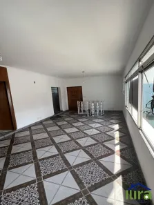 Casa com 3 Quartos para alugar, 330m² no Vila Campesina, Osasco