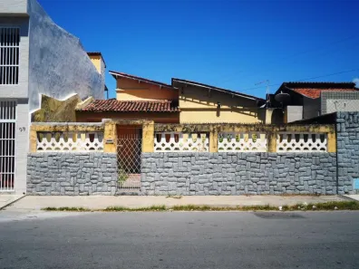 Casa com 3 Quartos à venda, 90m² no Parque Araxá, Fortaleza