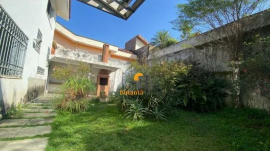 Casa com 3 Quartos à venda, 210m² no Cidade São Francisco, São Paulo