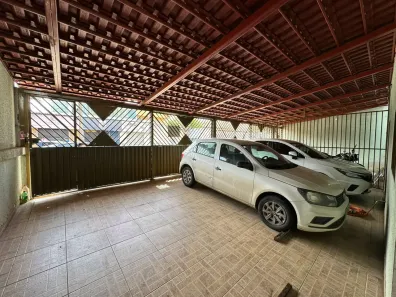 Casa com 8 Quartos à venda, 330m² no Setor Leste Vila Nova, Goiânia
