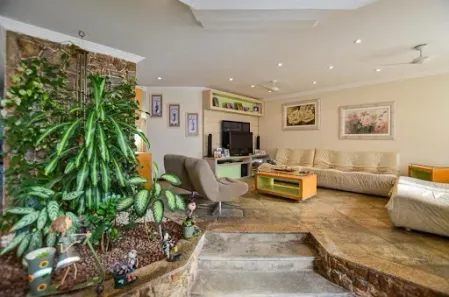 Casa com 3 Quartos à venda, 560m² no Itaipu, Niterói
