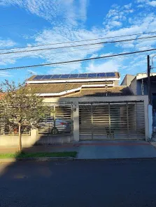 Sobrado com 3 Quartos à venda, 162m² no Waldemar Hauer, Londrina