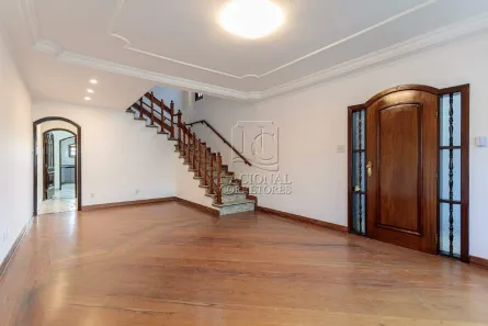 Sobrado com 4 Quartos à venda, 270m² no Vila Camilópolis, Santo André