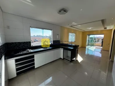 Casa com 2 Quartos para alugar, 75m² no Pedra Azul, Contagem