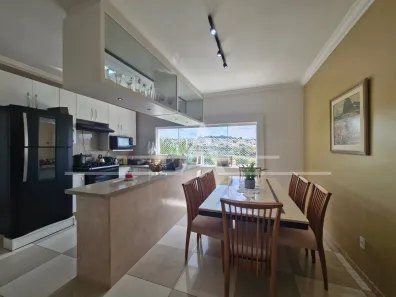 Casa com 3 Quartos à venda, 236m² no Jardim Primavera, Bragança Paulista