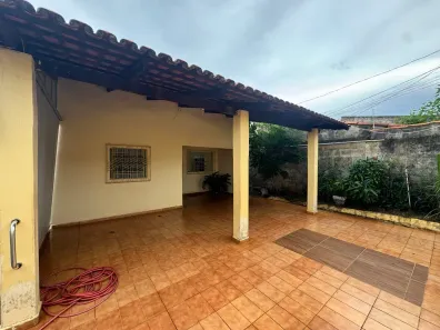 Casa com 3 Quartos à venda, 122m² no Conjunto Riviera, Goiânia
