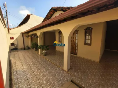 Casa com 4 Quartos à venda, 144m² no São Caetano, Contagem