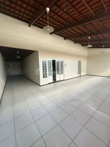Casa com 3 Quartos à venda, 10m² no Vale Quem Tem, Teresina