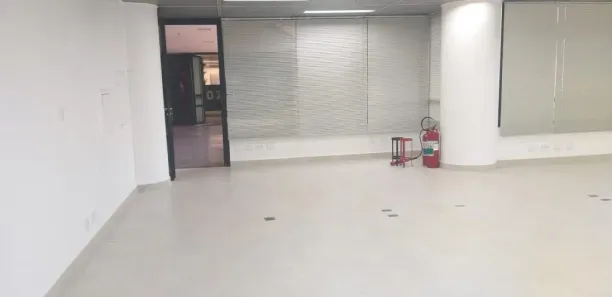 Sala Comercial para alugar, 260m² no Vila Olímpia, São Paulo