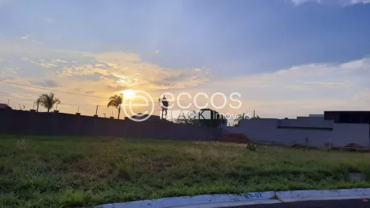 Lote/Terreno à venda, 561m² no Shopping Park, Uberlândia