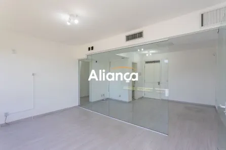 Sala Comercial para alugar, 67m² no Cristal, Porto Alegre