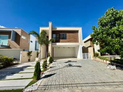 Casa de Condomínio com 3 Quartos para alugar, 256m² no Mirante, Campina Grande