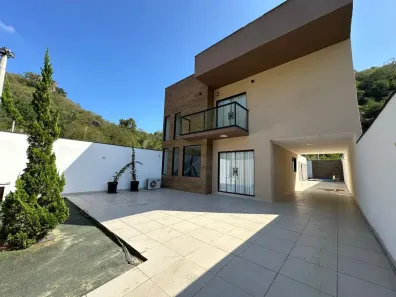 Casa de Condomínio com 2 Quartos à venda, 400m² no Campo Grande, Rio de Janeiro