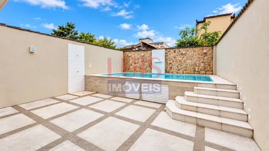 Casa com 3 Quartos à venda, 154m² no Maravista, Niterói