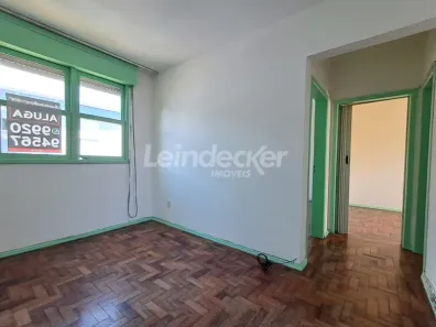 Apartamento com 2 Quartos para alugar, 49m² no Camaquã, Porto Alegre