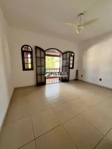 Casa com 3 Quartos à venda, 250m² no Quiririm, Taubaté