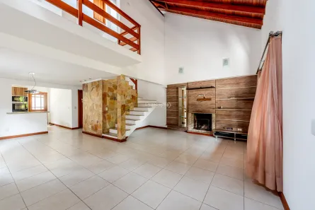 Casa de Condomínio com 3 Quartos à venda, 180m² no Hípica, Porto Alegre