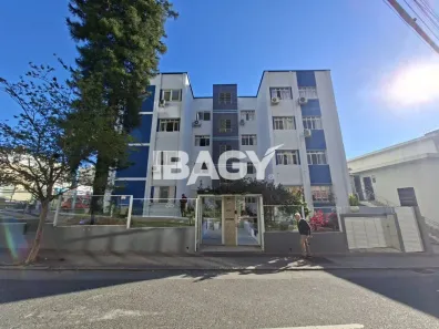 Apartamento com 2 Quartos para alugar, 50m² no Centro, Florianópolis
