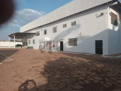 Galpão/Depósito/Armazém com 4 Quartos para alugar, 6000m² no Setor Industrial, Brasília