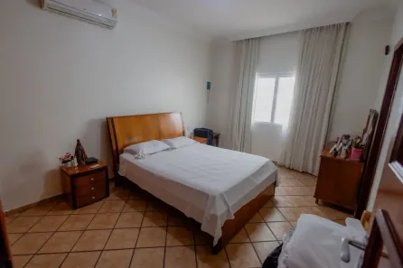 Casa com 4 Quartos à venda, 350m² no Jardim Califórnia, Cuiabá