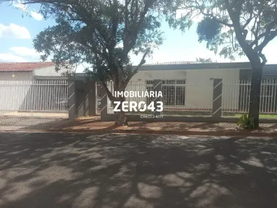 Casa com 4 Quartos à venda, 325m² no Champagnat, Londrina