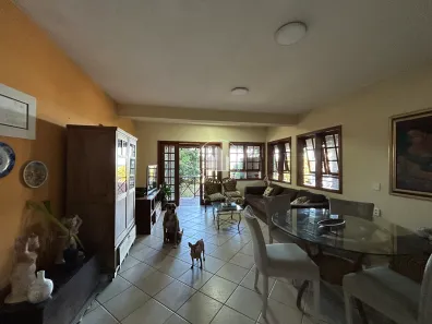 Casa com 3 Quartos à venda, 190m² no Centro, São José