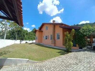 Fazenda/Sítio com 3 Quartos à venda, 478m² no Ajuda, Guararema