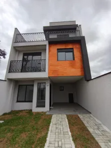 Sobrado com 3 Quartos à venda, 132m² no Santa Cândida, Curitiba
