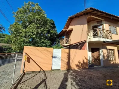Sobrado com 2 Quartos à venda, 74m² no Ingleses do Rio Vermelho, Florianópolis