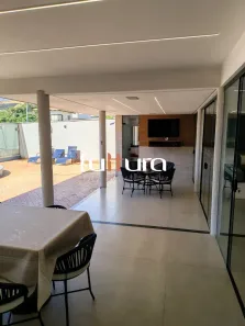 Sobrado com 4 Quartos para alugar, 545m² no Jardins Atenas, Goiânia